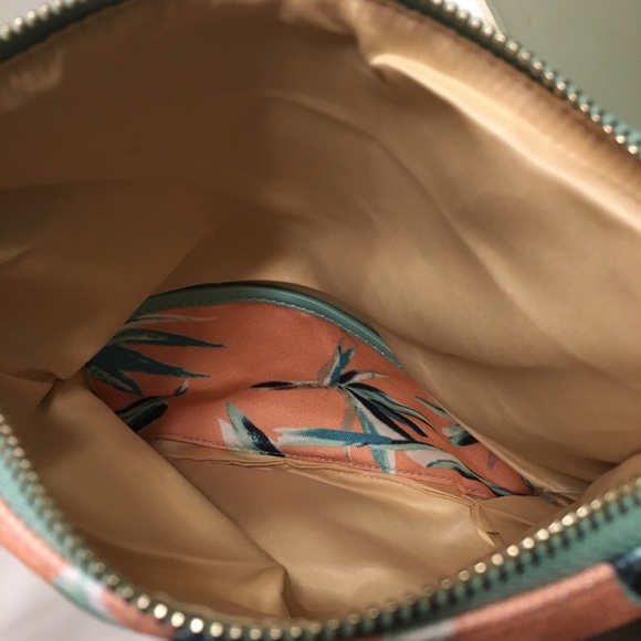 CLEARANCE!💋FINAL PRICE 🎉RACHEL PALLY clutch - Picture 7 of 8